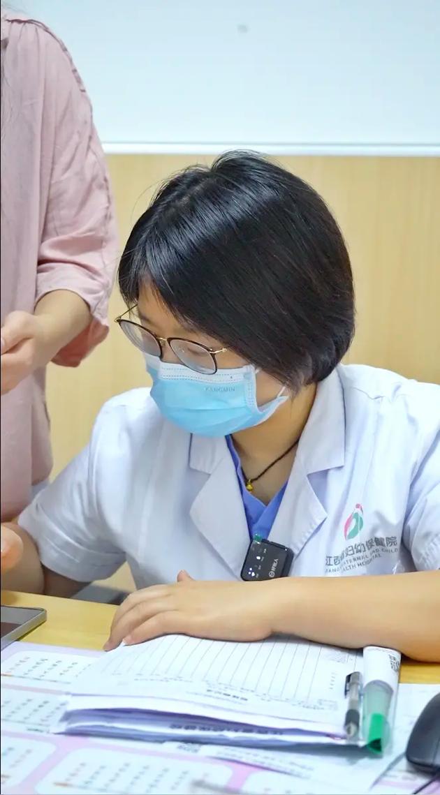 抖音试管代怀红女【抖音热议：试管代怀红女引发社会关注】